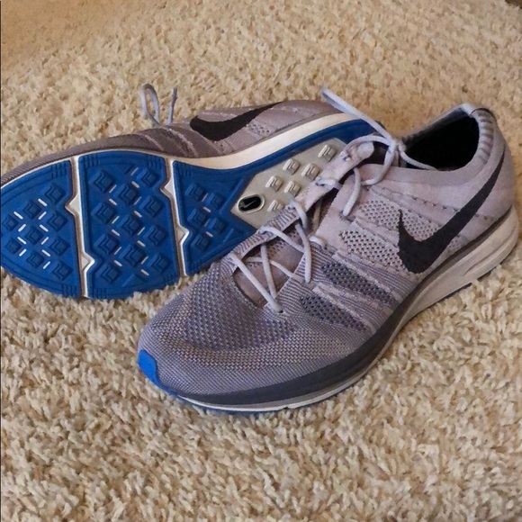 nike flyknit trainer size 13